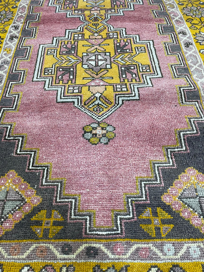 Vintage Rug, Turkish 3.7 x 7 Rug Oushak Rug, Handmade Rug, Muted Rug, Vintage Turkish Rug, Farmhouse Rug, Vintage Rug, Wool rug