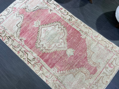 Antique Rug, Vintage 3 x 5.5 Rug, Turkish Wool Rug, Oushak Rug, Fine Hand Knotted Rug, Persian Rug, Handmade Rug