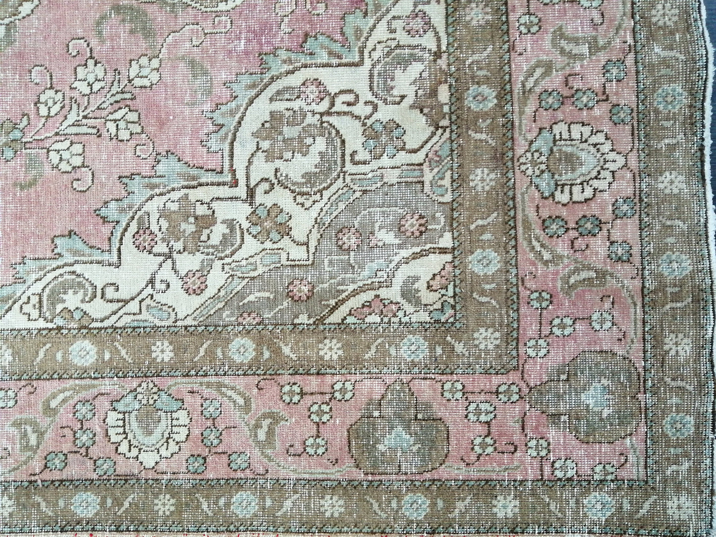 Vintage rug,  Muted Persian  Rug, 6.3 x 9.6 ft. Rug, turkish Rug, Pink Oushak  rug, Pink Handmade Rug, Hand Knotted Rug, wool Rug,