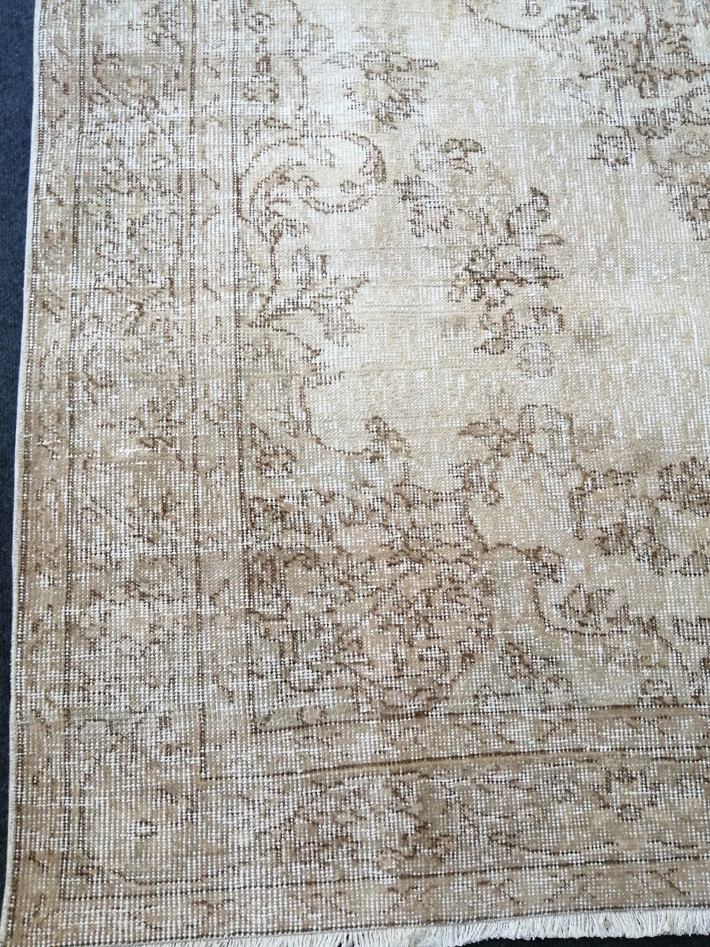 5.4 x 8.9 Faded Turkish Rug, Muted Oushak Rugs, Beige Wool Oriental Rug handmade Rugs, Vintage Rug, Hand Made Rug