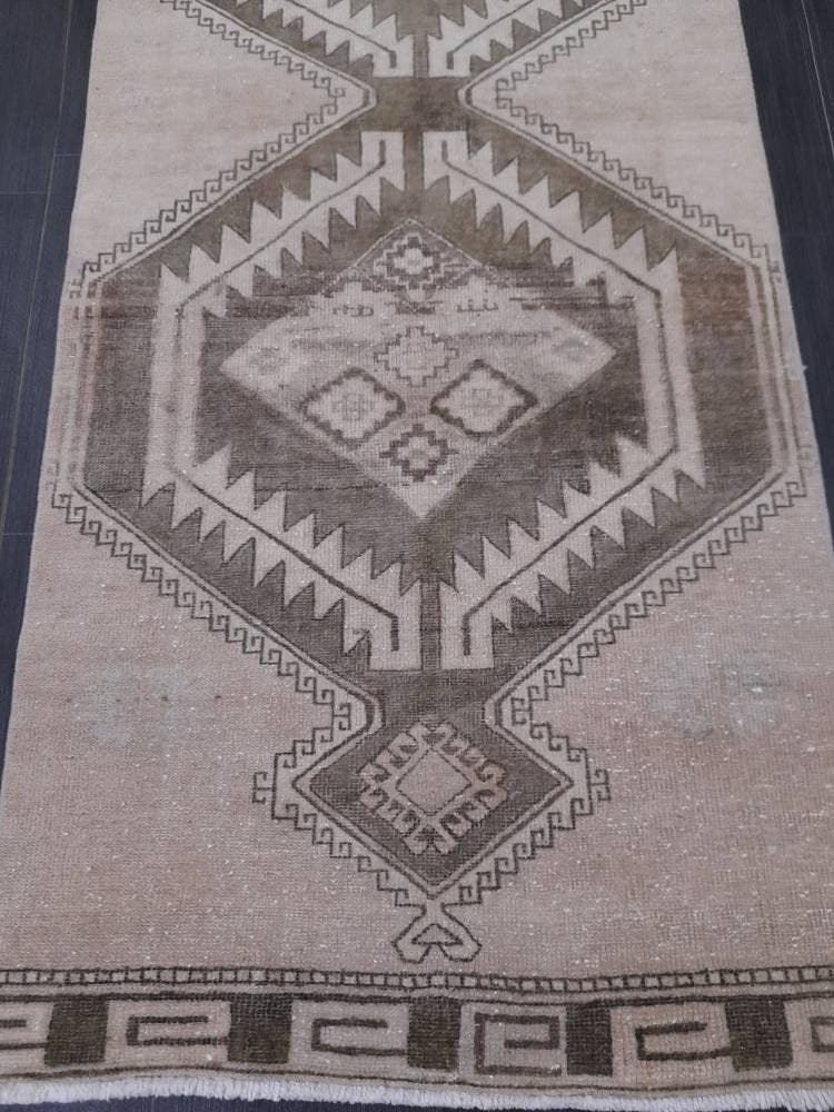 NEUTRAL Turkish RUNNER Rug Neutral 2.7 x 9.6 RUNNER Vintage Muted Short Runner Oriental Runner Rug, Turkish Runner Neutral Persian Runner
