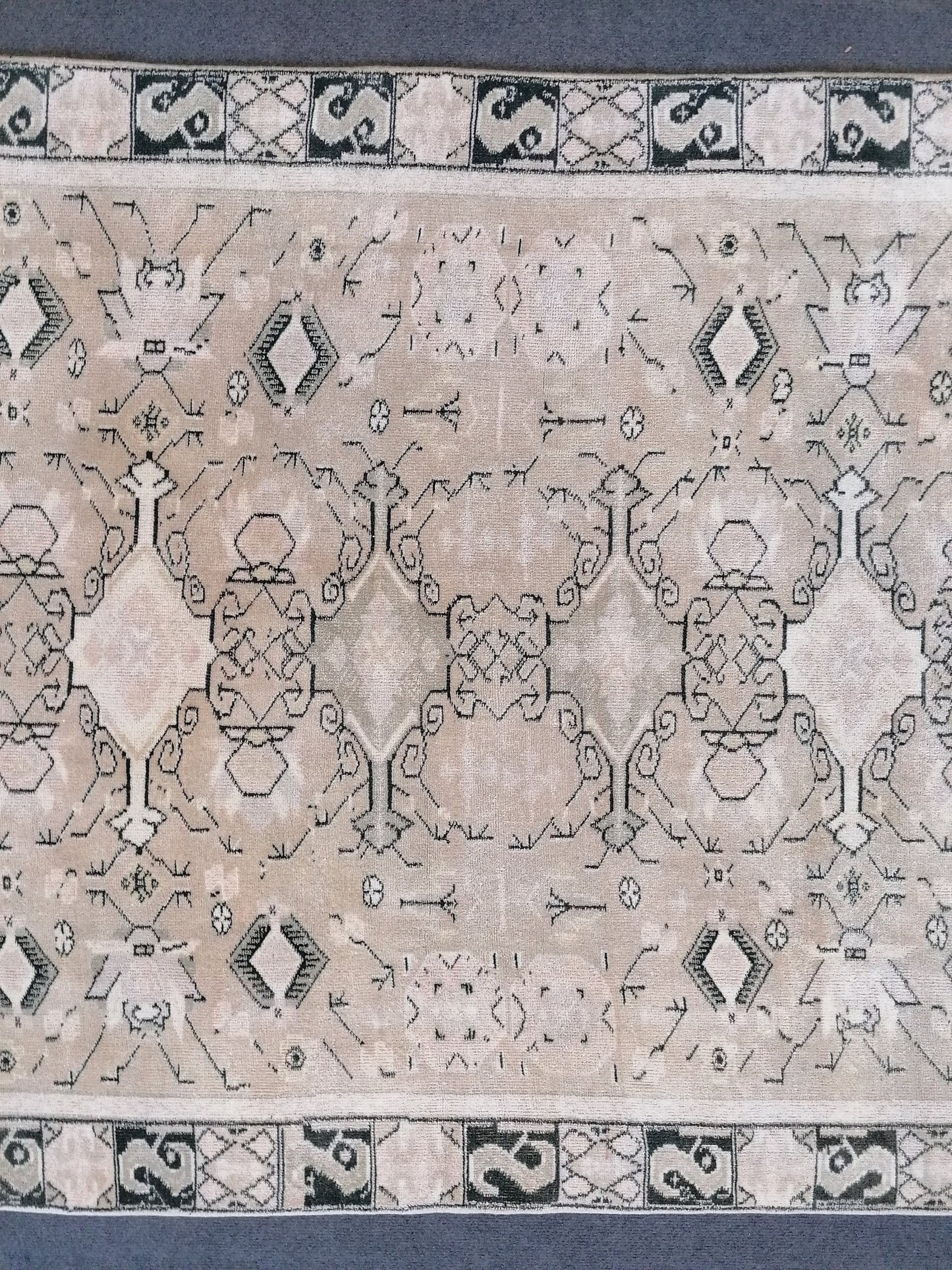 Pastel hand made rug, wool anatolian rug, vintage oushak rug, turkish rug 6x4'2 feet