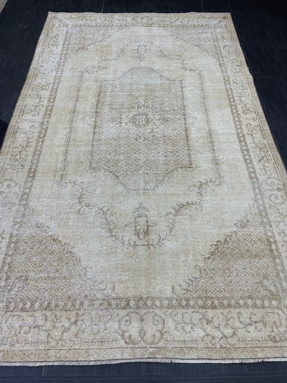 Neutral Vintage Rug Muted TURKISH 5.5 x 9.2 Rug Handmade Rug Distressed Rug  Large Turkish Oushak Rug Wool Rug Hand Knotted Rug