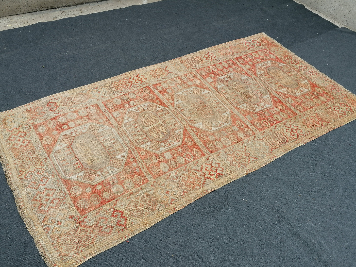 9'x4'4 soft vintage oushak turkish  rug, anatolian old vintage runner rug