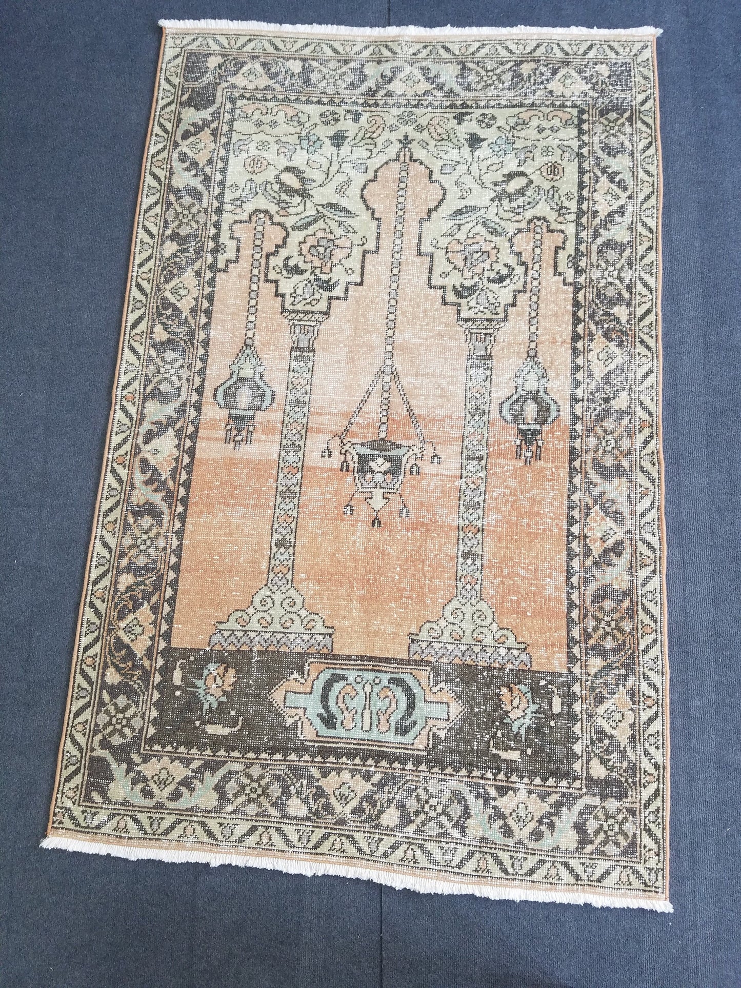 Turkish rug 5'7x 3'7 wool rug,vintage rug