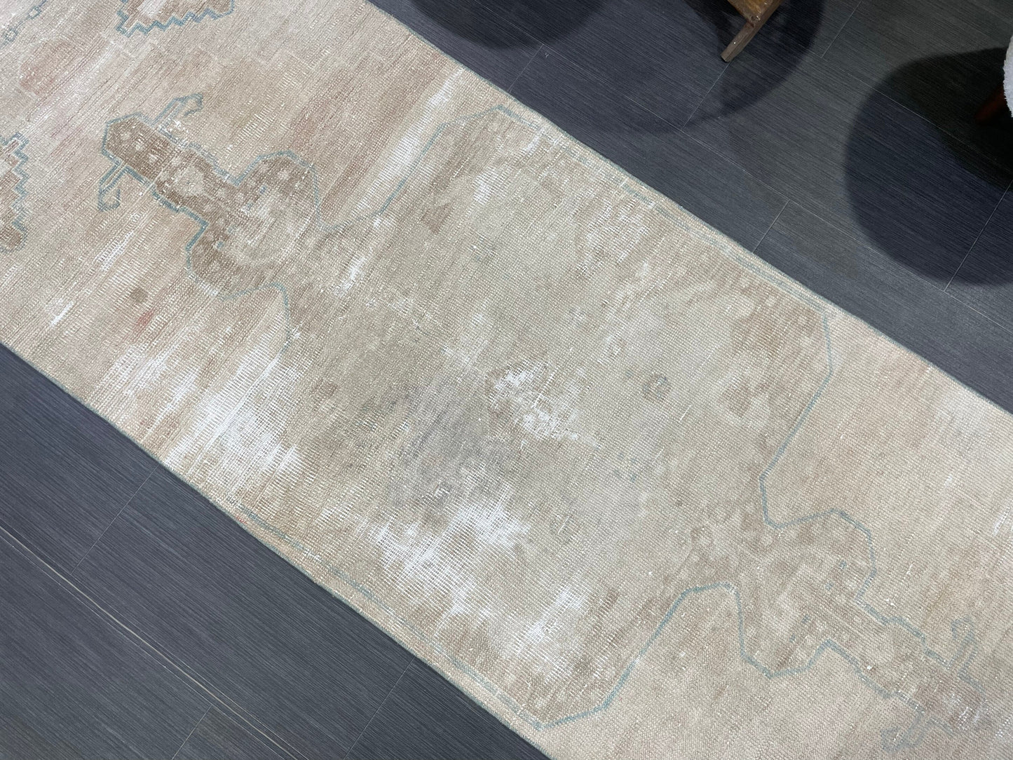 Vintage Runner Rug Muted Distressed Runner 2.7 x 8.2 Rug Turkish Runner Rug Pink Vintage Runner Rug Hallway Runner Rug Wool Antique Runner