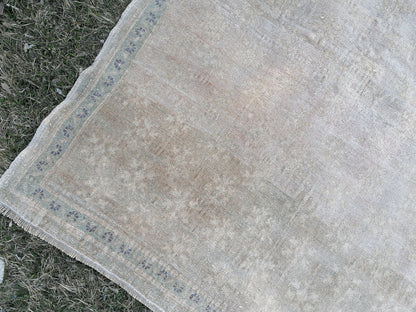 Turkısh neatural muted rug, vıntage wool rug 4'2x6'4 oushak hand made rug