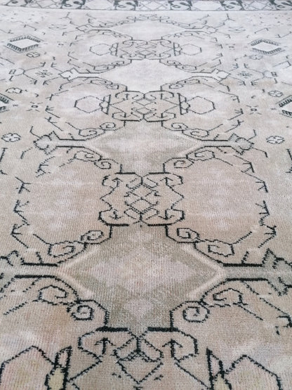 Pastel hand made rug, wool anatolian rug, vintage oushak rug, turkish rug 6x4'2 feet