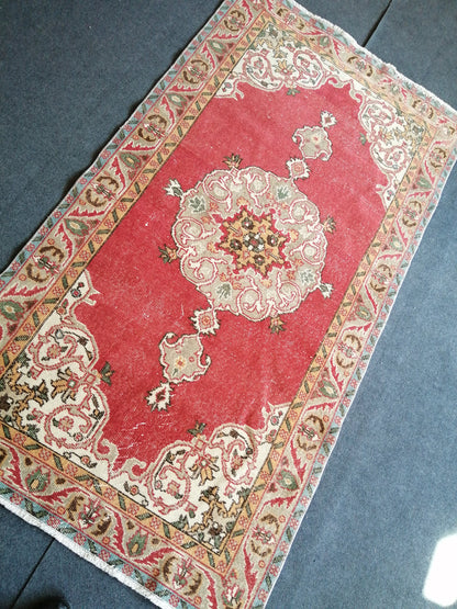 Vintage Rug, Unique Motif Rug, Turkish Rug, Oushak Rug, Hand woven Rug, Eclectic Rug, Hand Made Rug, Kitchen Rug, Shabbychic rug, wool