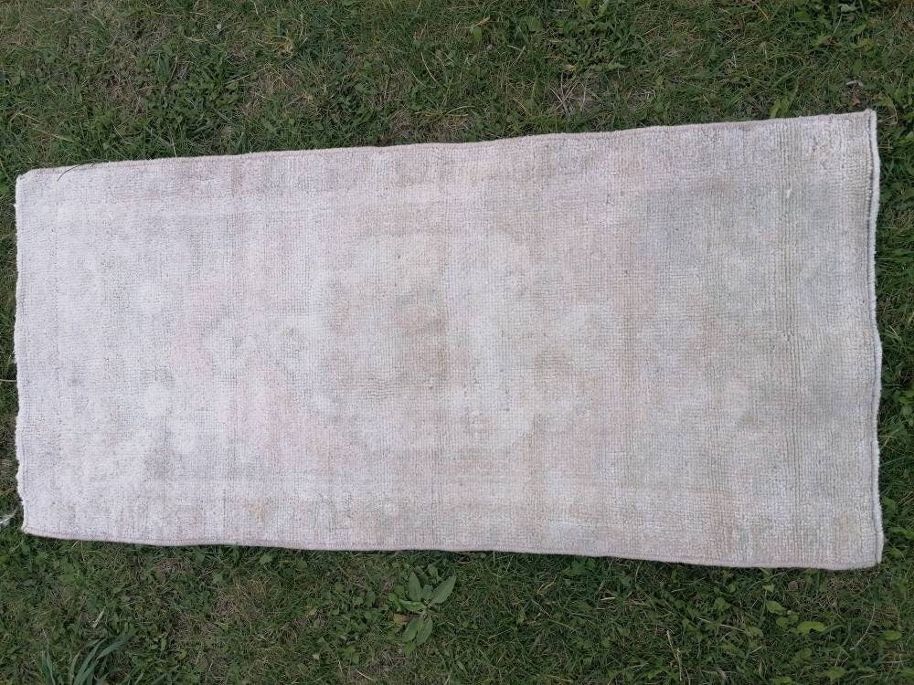 Muted vintage wool rug, faded oushak rug, hand made wool rug,entery indoor rug 1'3x2'9 feet