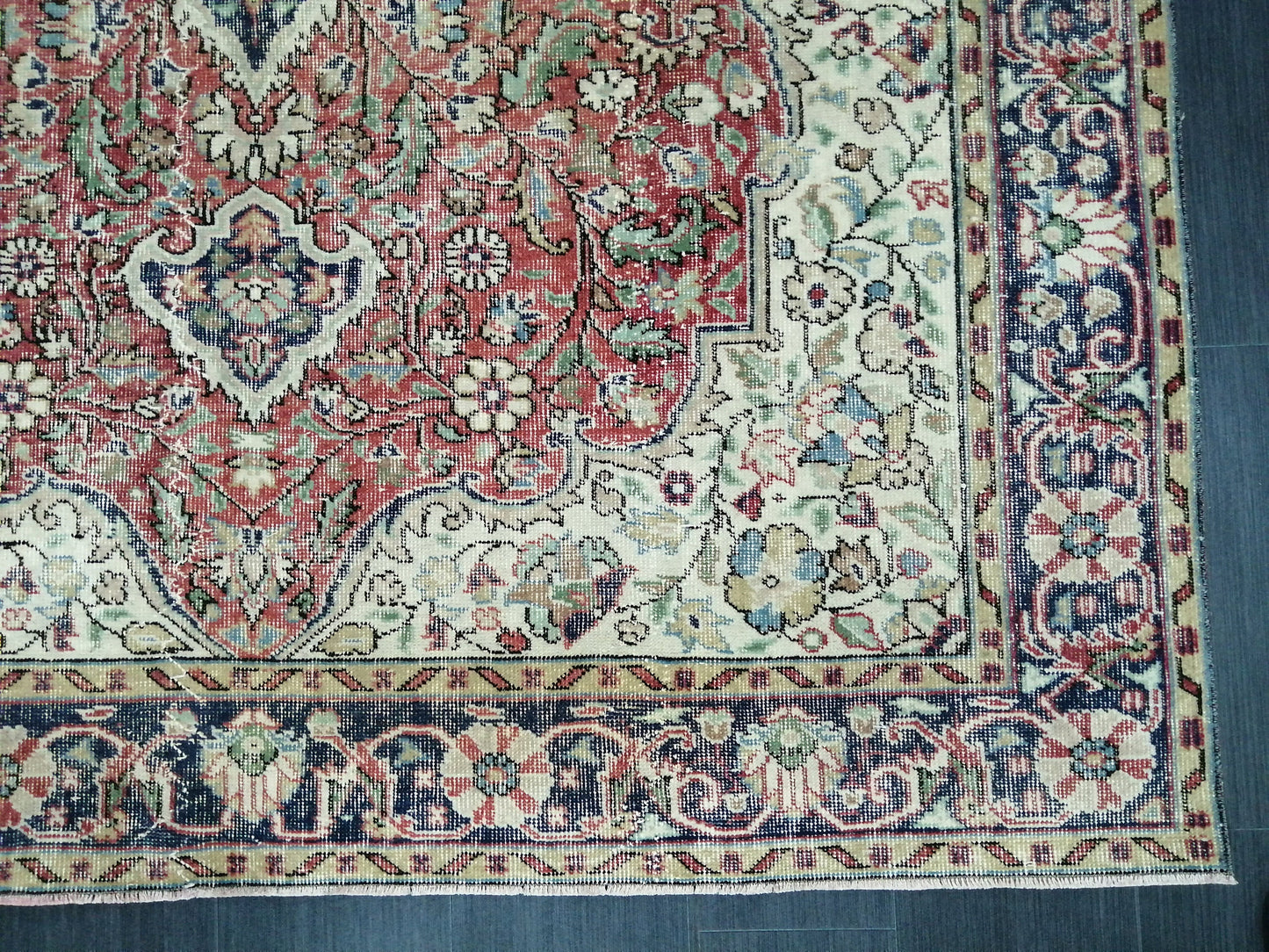 Vintage Rug 6.6 x 10.3 Turkish  Rug, Distressed Rug Oushak Rug Oriental Rug Antique Rug