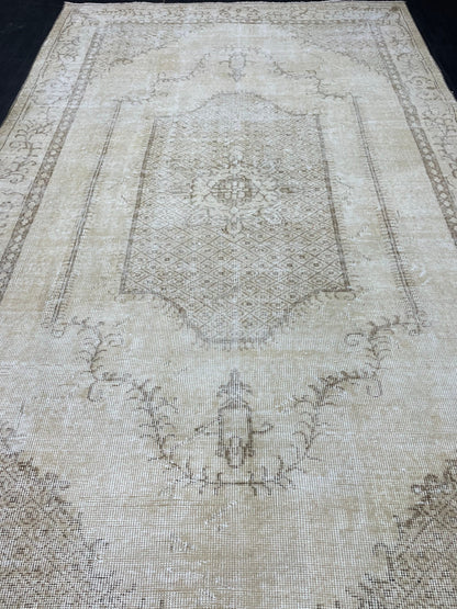 Neutral Vintage Rug Muted TURKISH 5.5 x 9.2 Rug Handmade Rug Distressed Rug  Large Turkish Oushak Rug Wool Rug Hand Knotted Rug