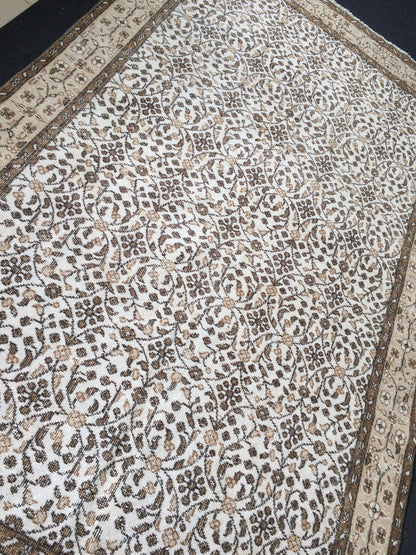 Hand Made Rug Turkish Vintage Rug Oushak Rugs Rustic Rug Wool Oushak Rugs floral Farmhouse Rug, Pastel Vintage Rug Muted Neutral Wool Rug