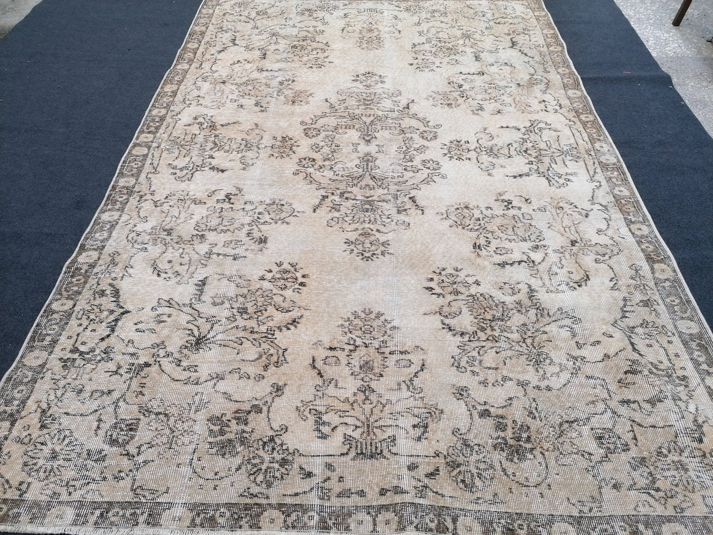 Oushak turkish rug, vintage turkish rug,oushak vintage rug,vintage rug,kitchen rug, vintage anatolian rug,unique hand made bohemian 9'9x6'9