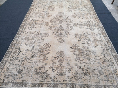 Oushak turkish rug, vintage turkish rug,oushak vintage rug,vintage rug,kitchen rug, vintage anatolian rug,unique hand made bohemian 9'9x6'9