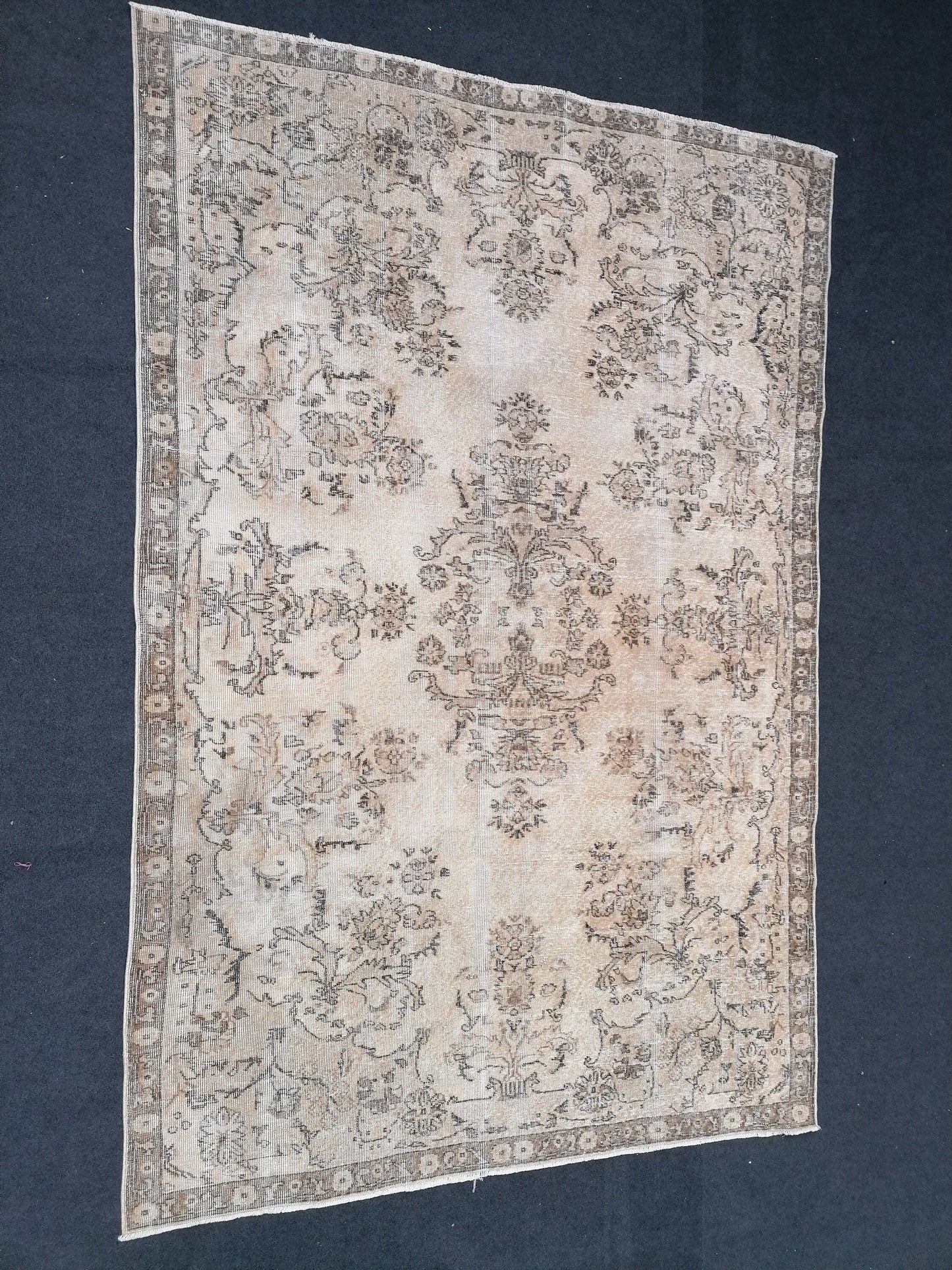 Oushak turkish rug, vintage turkish rug,oushak vintage rug,vintage rug,kitchen rug, vintage anatolian rug,unique hand made bohemian 9'9x6'9