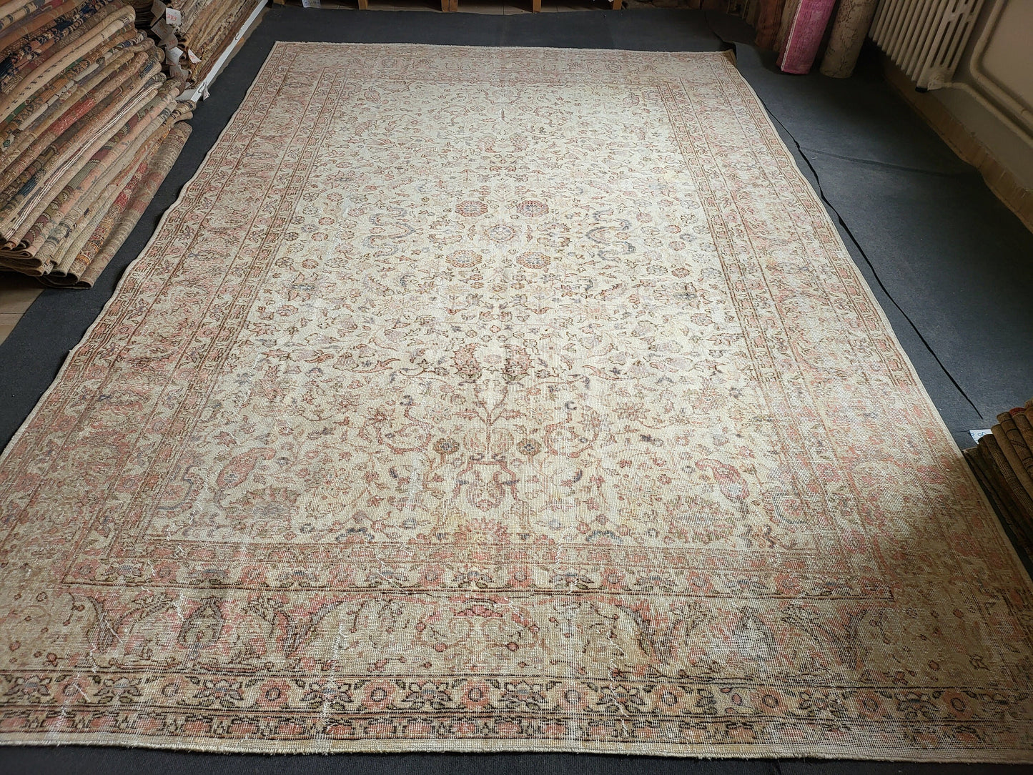 Large OUSHAK RUG, TURKISH Oushak 8.2 x 11.9 Rug, Distressed Rug, Vintage Persian Rug, Wool Oriental Rug, Handmade Rug, Vintage Muted Rug