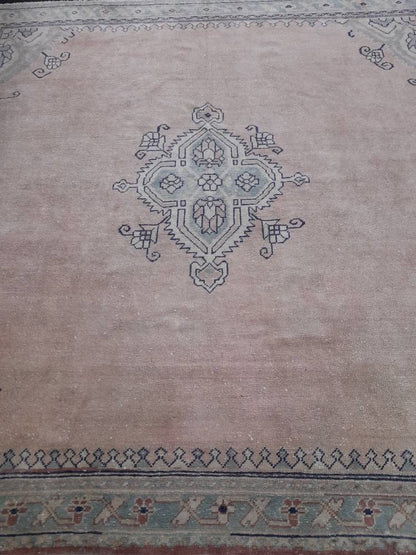 SQUARE RUG Antique 9.5 x 9.5 Rug TURKISH Oushak Rug Vintage Rug Wool Antique Rug Hand Made Rug Vintage Oriental Rug Natural Wool and Dye