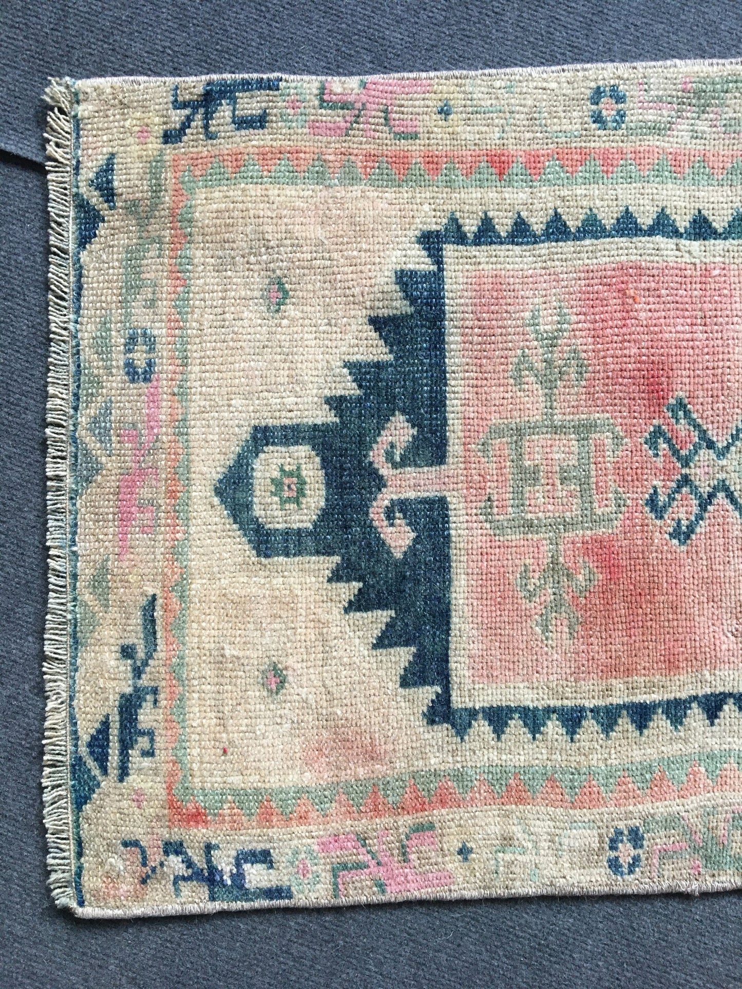 2x3 feet handmade mini rug, vintage red kitchen mini rug, turkish small rug, wool kids room rug, oushak small blue rug, bohemian design rugs