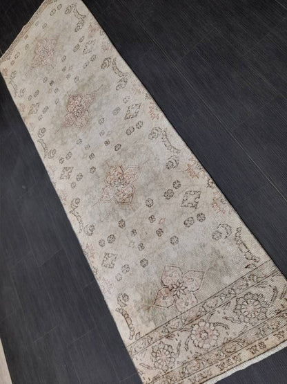 Neutral Vintage Runner Rug 2.7 x 8.5 Muted Turkish Runner Rug Distressed Runner Rug Hallway Runner Rug Kitchen Runner Rug Hallway Runner
