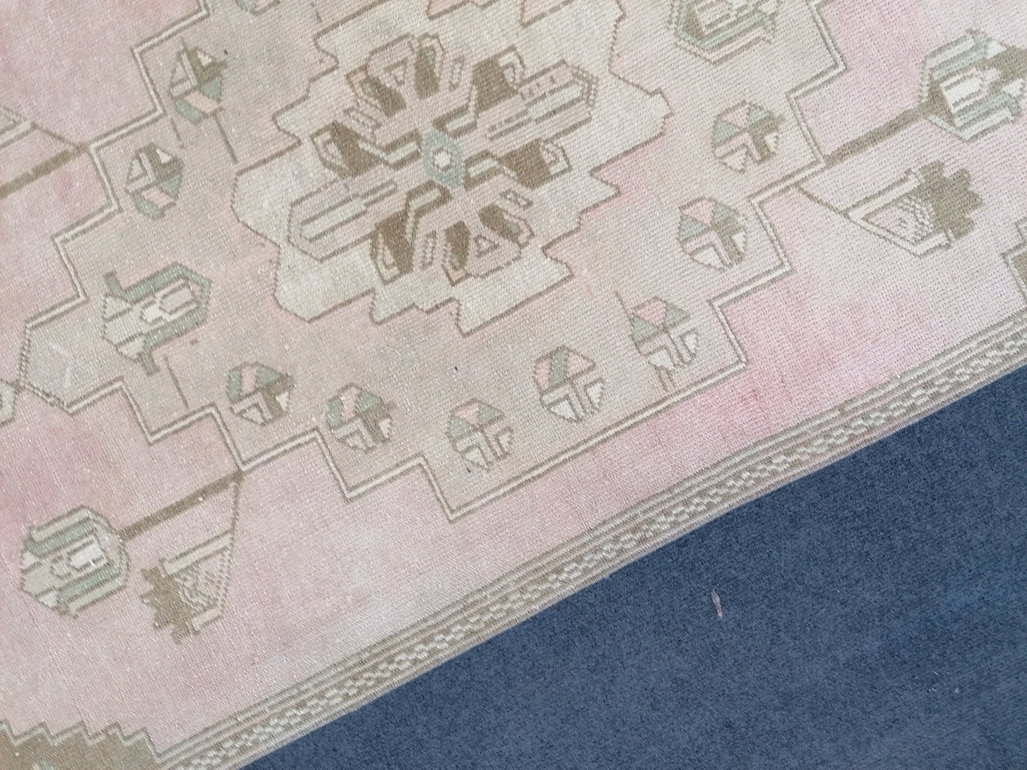 Vintage turkish runner rug, oushak vintage runner rug, wool vintage rug, hand made rug, kitchen rug, vintage anatolian rug 7'7x2'8 feet