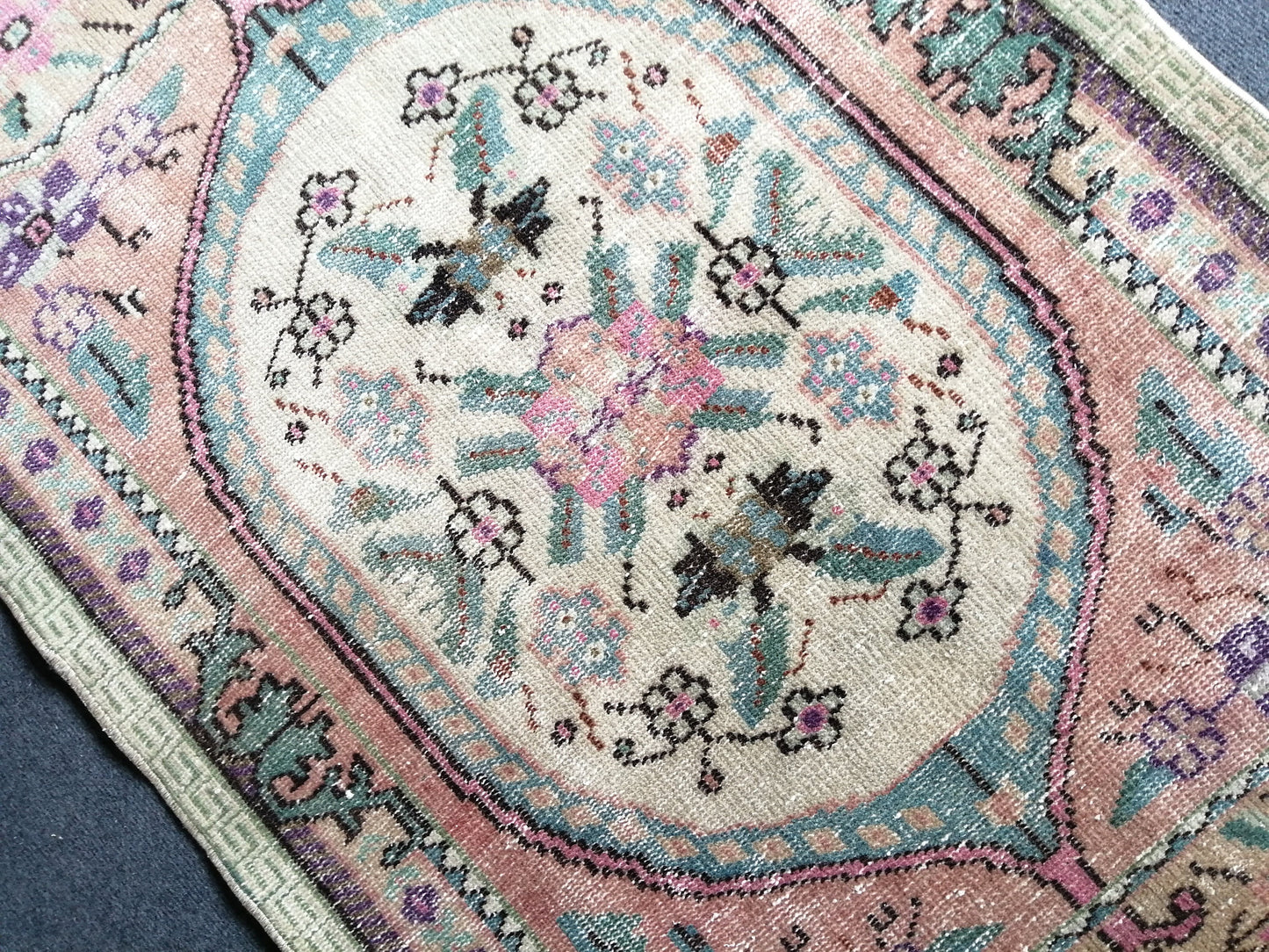 3 x 4.5  Vintage Rug,  TURKISH HANDMADE Rug, Vintage Turkish Rug, Oushak Rug, Turkish Oushak Rug, Vintage Handknotted Rug, Wool Rug