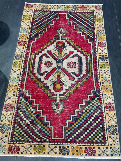 Vintage Oriental RUG, Oushak 3.3 x  5.7 Rug, Turkish Rug,  Persian Rug, Vintage Rug, Fine Wool Turkish Rug, Muted Living room Rug