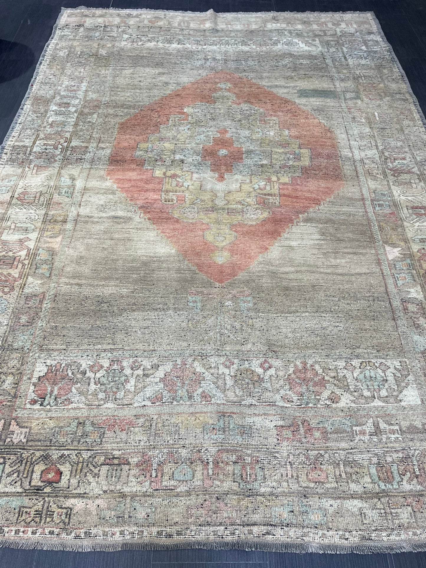 Vintage Rug, TURKISH 5.10 x 8.9 Rug, Vintage Wool Distressed Rug, Oushak Rug Orient Rug, Hand Knotted Rug, 100% Wool Rug, Handmade Rug