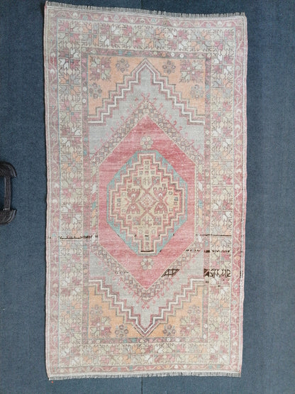 3'7x6'6 pastel vintage handmade wool rug, turkish rug, oushak vintage rug,kitchen rug,vintage anatolian bohemian rug