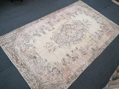 Large turkısh rug 9x5'5 faded vıntage rug, oushak vıntage turkısh rug, anatolian hand made rug,wool rug