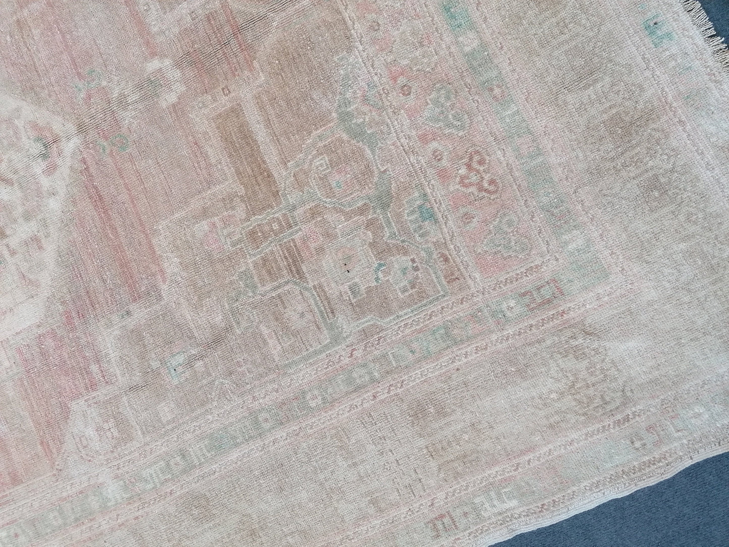 6 x 11 Oushak rug, vintage turkish rug, anatolian vintage rug, vintage rug, handmade rug