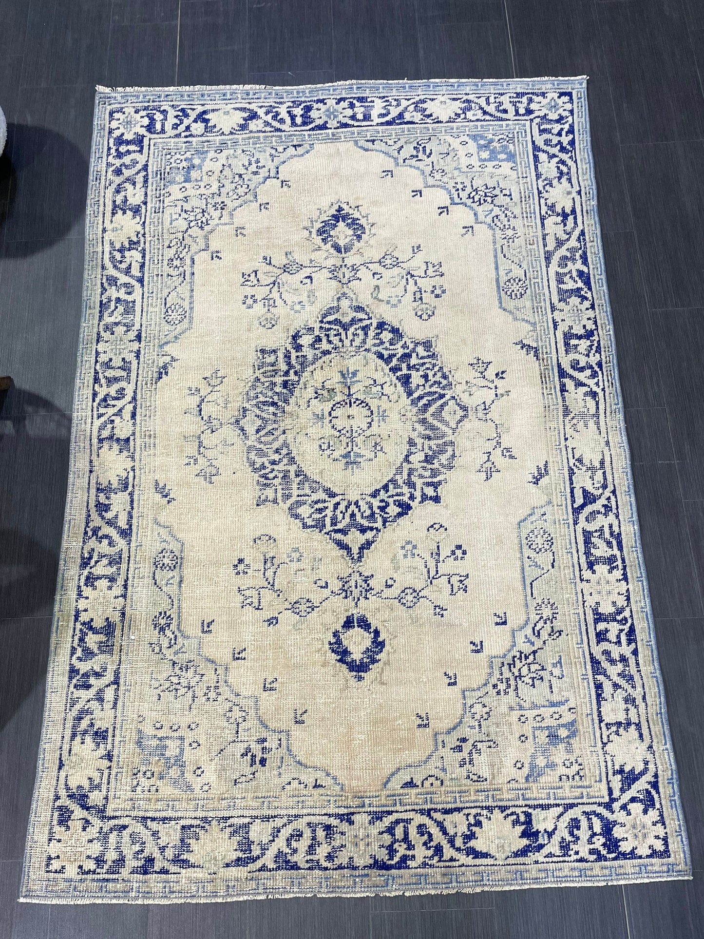 Muted Vintage RUG, muted Turkish Oushak Rug, Antique 4.6 x 6.8 Rug, Distressed Vintage Wool Rug, Handmade Rug, Hand Knotted Turkish Rug