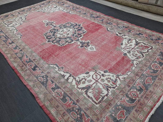 Vintage Turkish Rug 6.6 x 10.9 Red Vintage Persian Rug Muted Vintage Rug Wool Muted Oushak Rug Hand Made Rugs Vintage Distressed Turkish Rug
