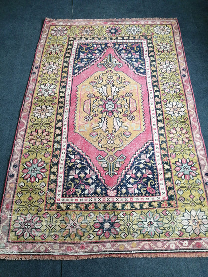5.6 x 3.7 OUSHAK RUG TURKISH Oushak Rug Vintage Oushak Runner Rug Vintage Runner Rug Wool Oushak Rug Hand Made Rugs Vintage Turkish Rug