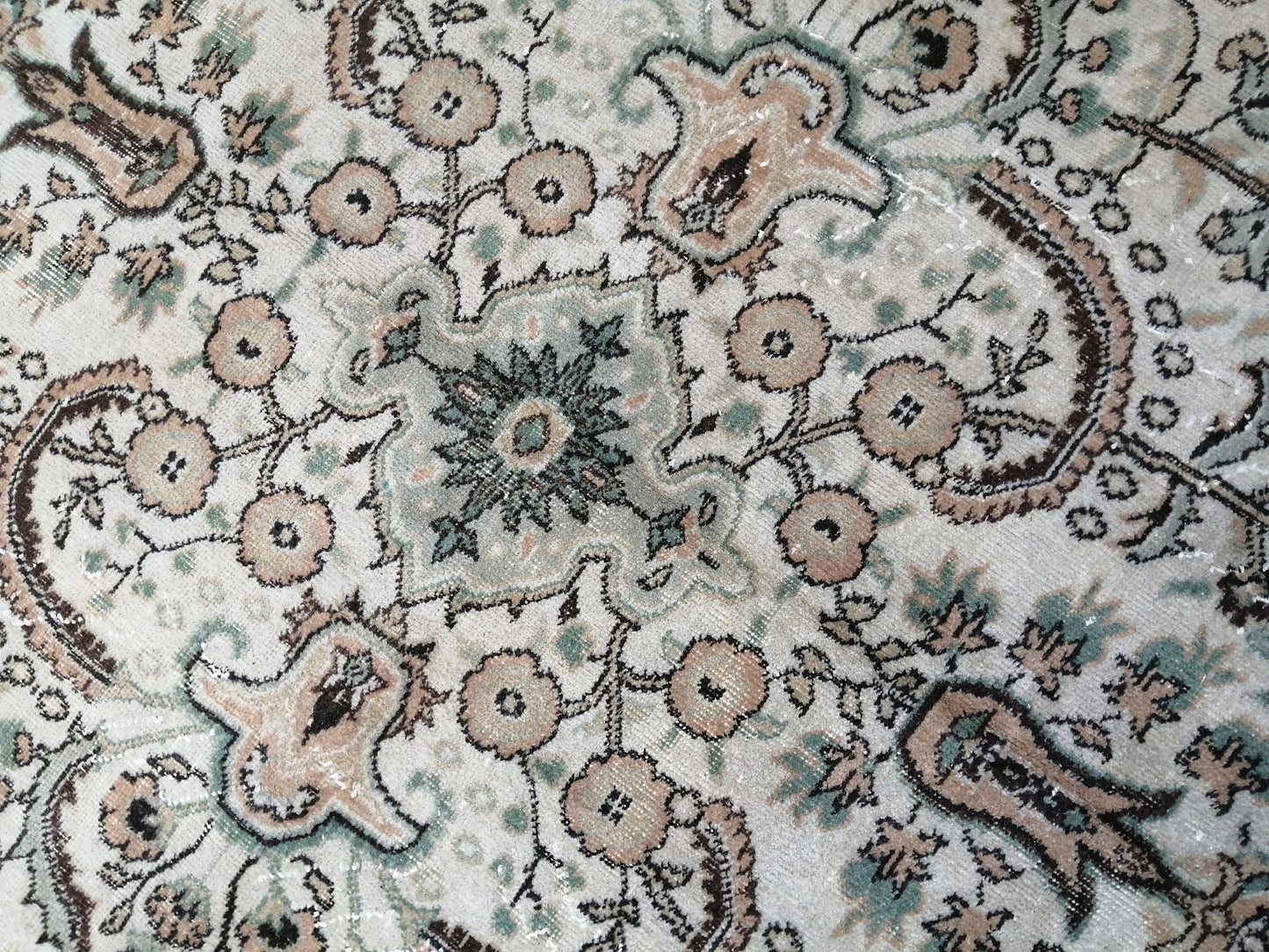 6.6 x 10.3 Vintage Rugs  TURKISH HAND MADE Rugs   Vintage Turkish Rugs   Oushak Rug  Turkish Oushak Rug, Vintage Oushak Rug, Wool Rug