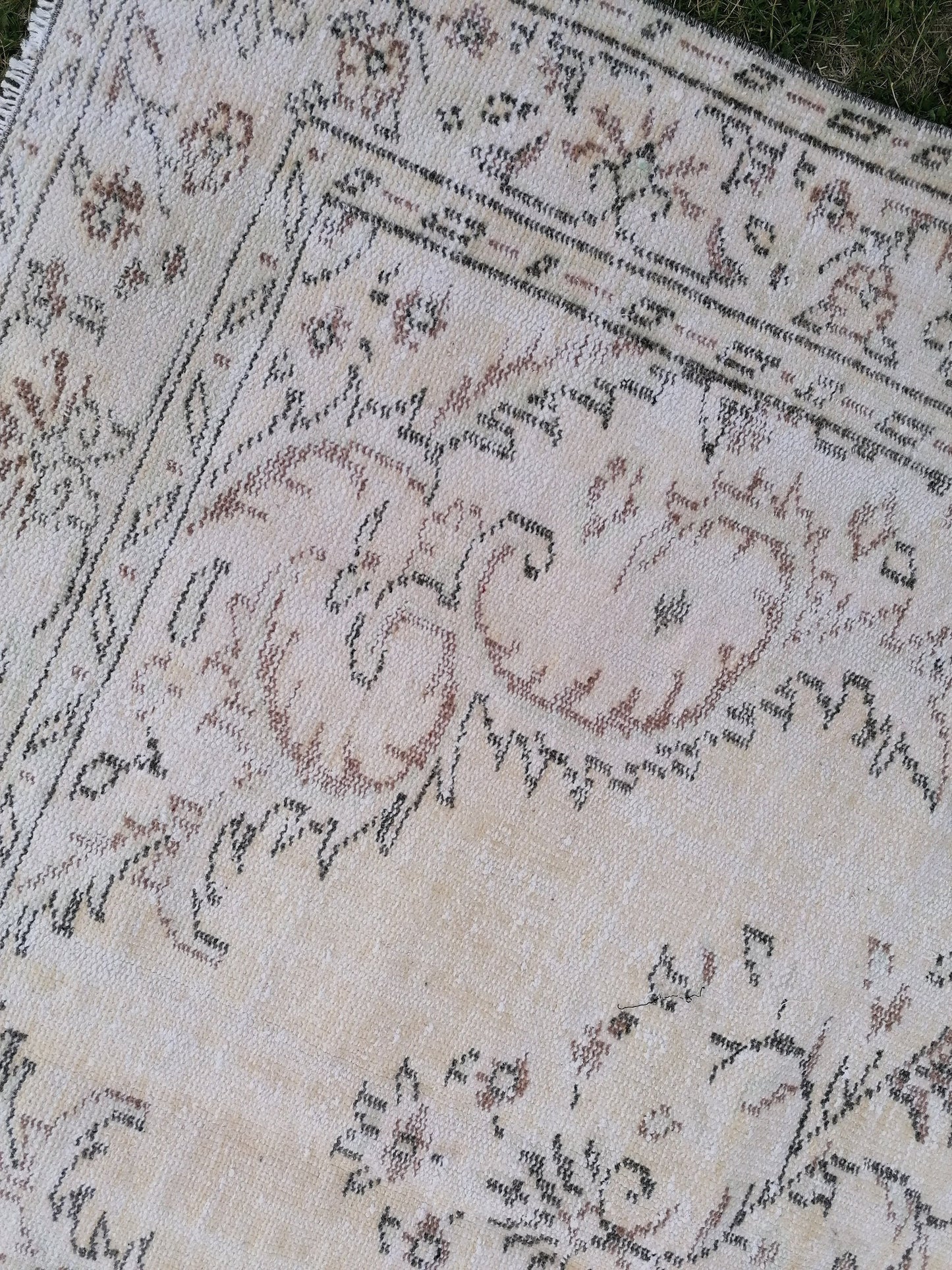 Large oushak rug, muted distressed vintage rug, faded turkish rug, neutral hand made wool rug 6x9'4 kitchen rug, bohemian rug