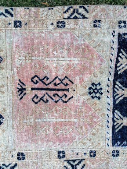 Oushak vintage rug vintage hand made rug 3'2x8'2 living room rug, area rug