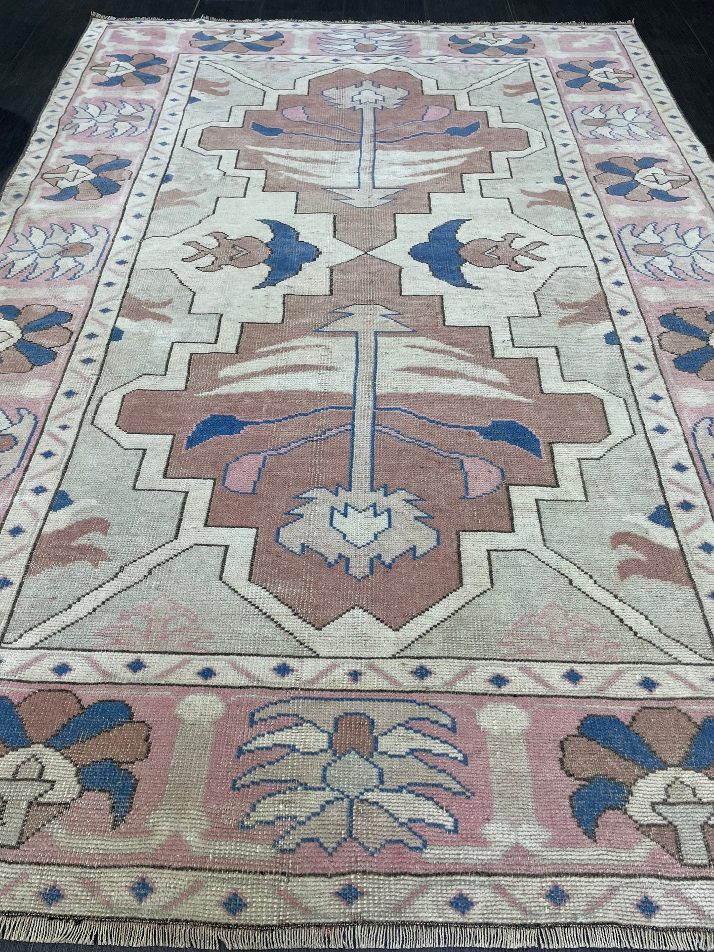 Vintage Rug 5.2 x 7.6 HANDMADE Rug Vintage Turkish Rugs Oushak Rug Pink Rug, Turkish Oushak Rug, Vintage Hand Knotted Rug, Wool Rug