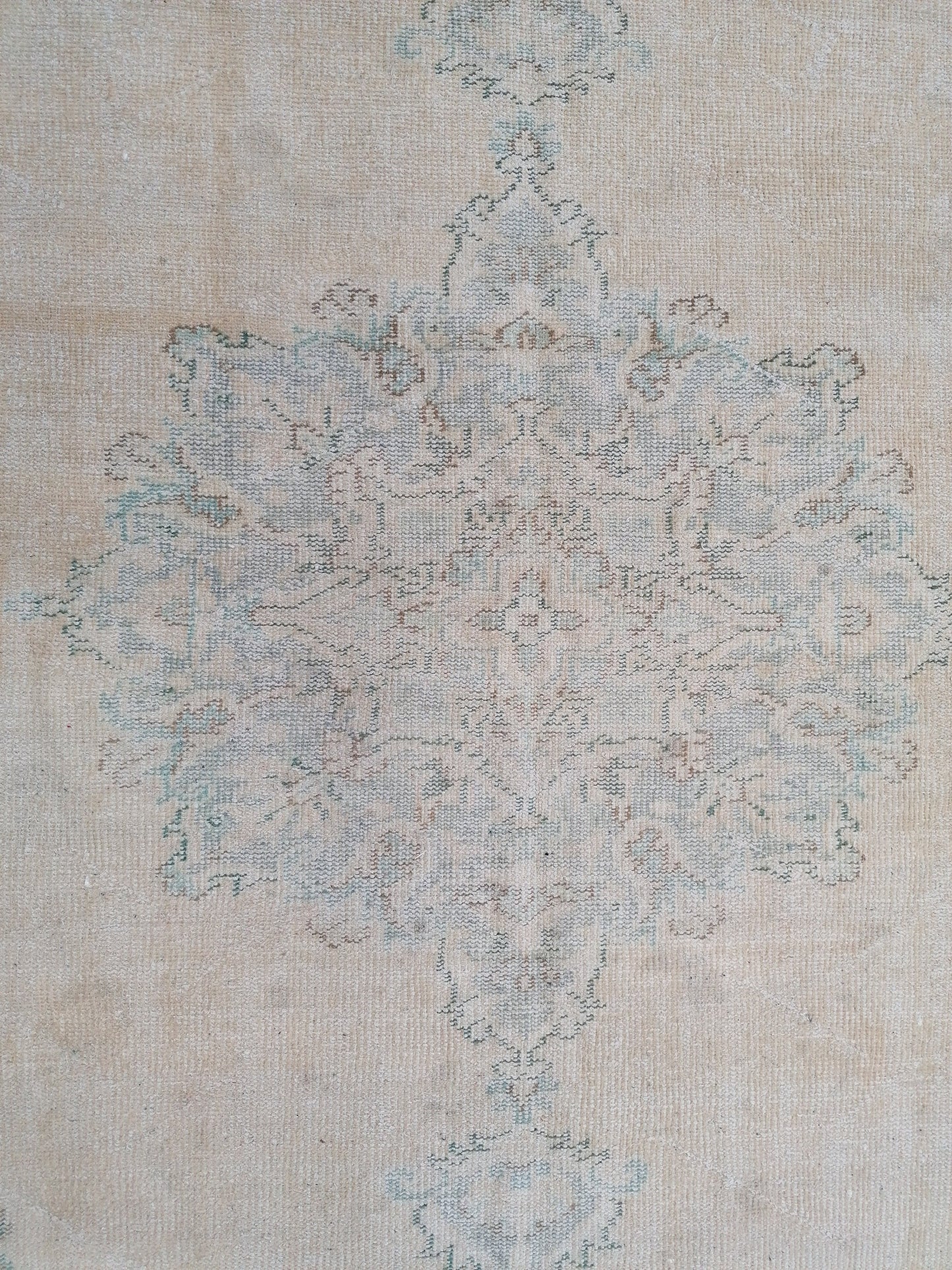 7 x 10 Distressed vintage rug  large handmade rug, antique rug, rustic rug, floral rug turkish rug, farmhouse rug, wool rug