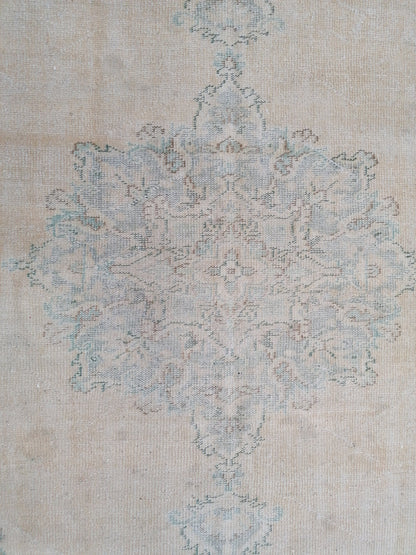 7 x 10 Distressed vintage rug  large handmade rug, antique rug, rustic rug, floral rug turkish rug, farmhouse rug, wool rug