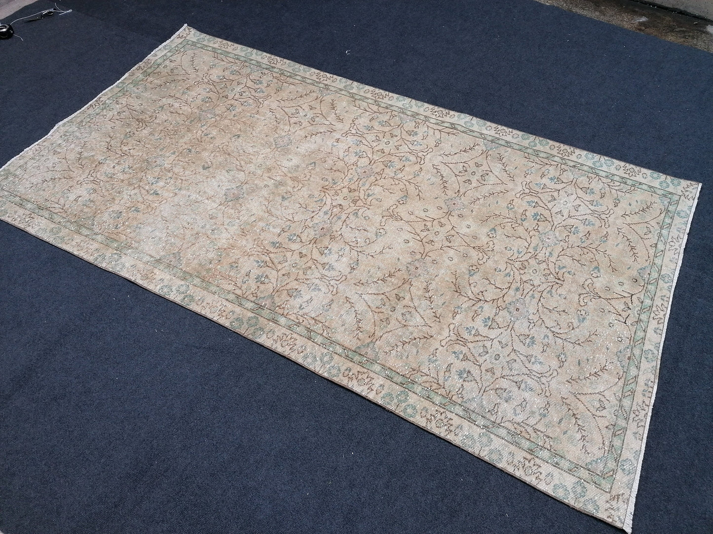 Oushak turkish rug, vintage turkish rug,oushak vintage rug,vintage rug,kitchen rug, vintage anatolian rug,unique hand made bohemian 8'6x4'9