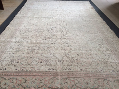 Muted Turkish Rug Large Area Rug Pastel Oushak 6 x 9.3 Rug Vintage Muted Rug Hand Made Rug Vintage Earth Tones Rug Rustic Rug 6x9 Muted rug