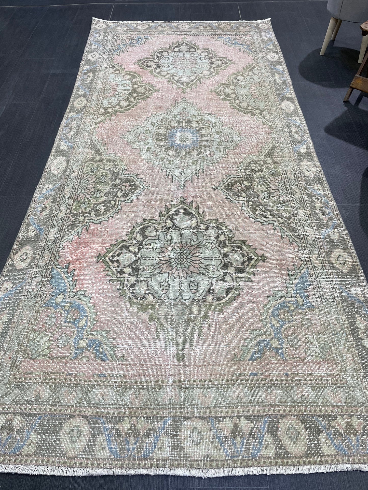 Vintage Runner Rug 4.3 x 9 Persian Runner Rug Wool Oushak Rug Oushak Runner Rug Turkish Runner Pink Kitchen Runner Distressed Hallway Runner