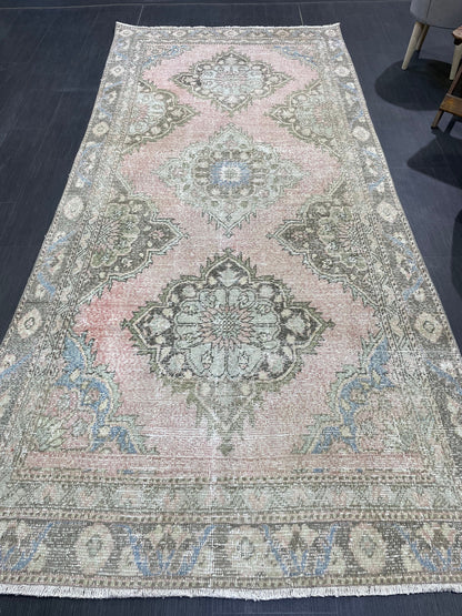 Vintage Runner Rug 4.3 x 9 Persian Runner Rug Wool Oushak Rug Oushak Runner Rug Turkish Runner Pink Kitchen Runner Distressed Hallway Runner