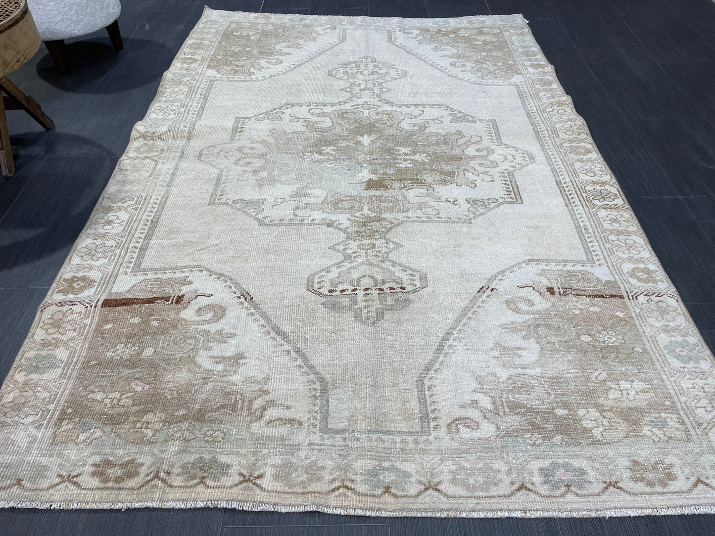 Antique Rug, Vintage 4.4 x 6.7 Rug, Turkish Wool Rug, Oushak Rug, Fine Hand Knotted Rug, Persian Rug, Handmade Rug