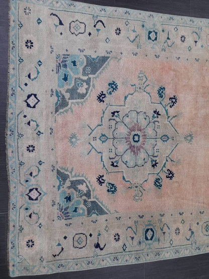 Hand Knotted Rug, Vintage Oriental RUG, Muted Vintage 5x10 Rug, Vintage Fine Rug  Wool Oushak Rug, Vintage Persian Rug, Vintage Turkish Rug.