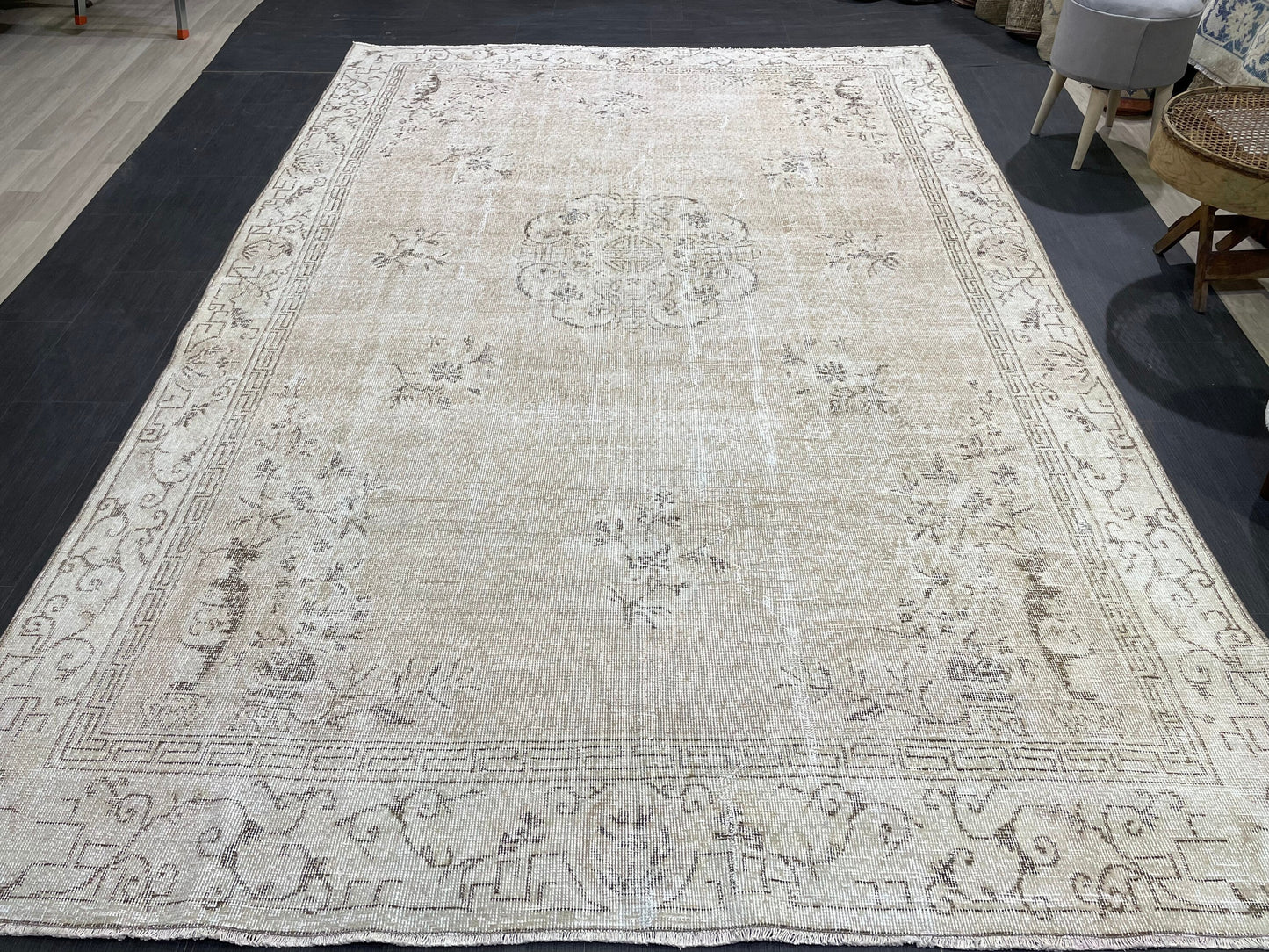 Wool Vintage Rug, Turkish 6.9 x 10 Rug, Muted Handknotted Rug, Handmade Rug, Persian Rug, Living Room Rug, Turkish Kitchen Rug