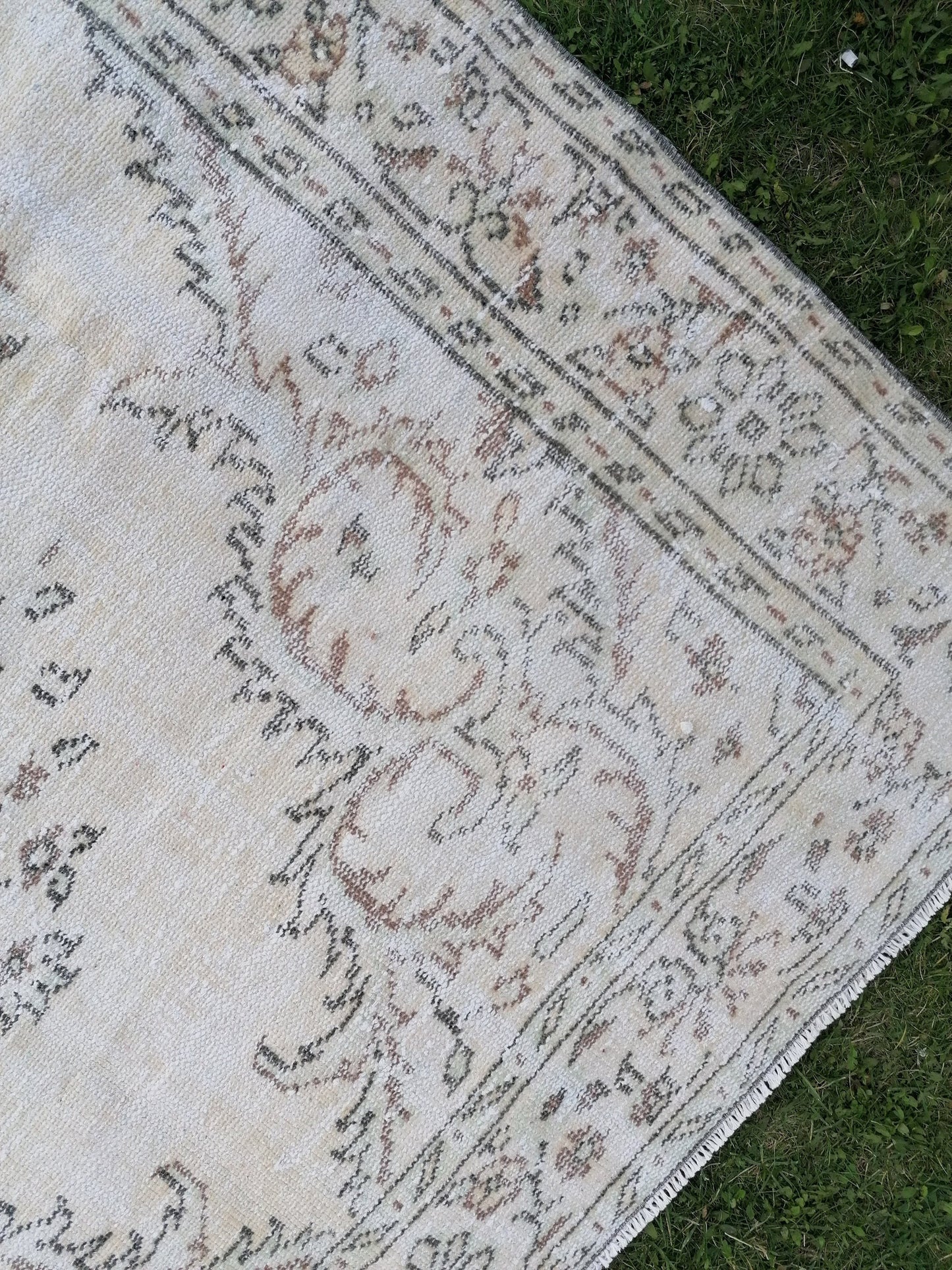 Large oushak rug, muted distressed vintage rug, faded turkish rug, neutral hand made wool rug 6x9'4 kitchen rug, bohemian rug