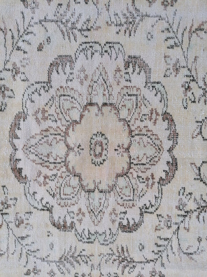 Large oushak rug, muted distressed vintage rug, faded turkish rug, neutral hand made wool rug 6x9'4 kitchen rug, bohemian rug