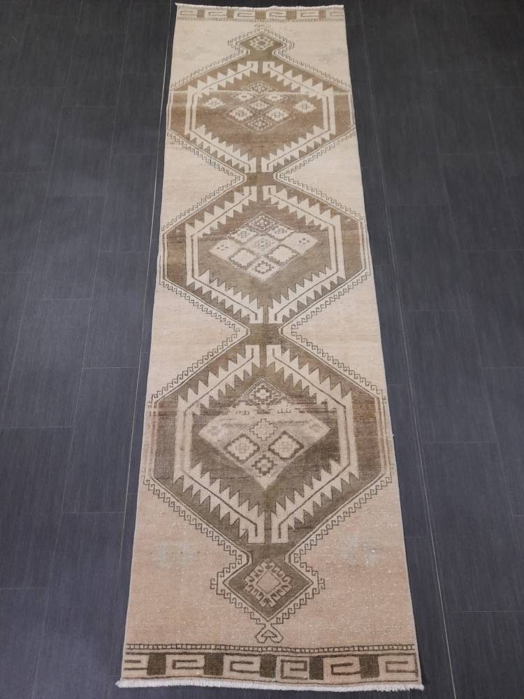 NEUTRAL Turkish RUNNER Rug Neutral 2.7 x 9.6 RUNNER Vintage Muted Short Runner Oriental Runner Rug, Turkish Runner Neutral Persian Runner